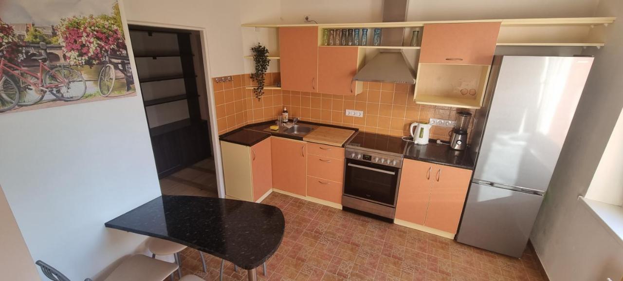 Eva'S Apartments Каунас Экстерьер фото